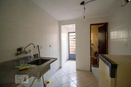 Cozinha  de casa à venda com 4 quartos, 80m² em Vila Gumercindo, São Paulo