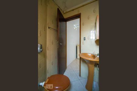 Casa à venda com 80m², 4 quartos e sem vaga Casa à venda com 80m², 4 quartos e sem vagaBanheiro 2