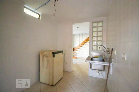 Cozinha  de casa à venda com 4 quartos, 80m² em Vila Gumercindo, São Paulo