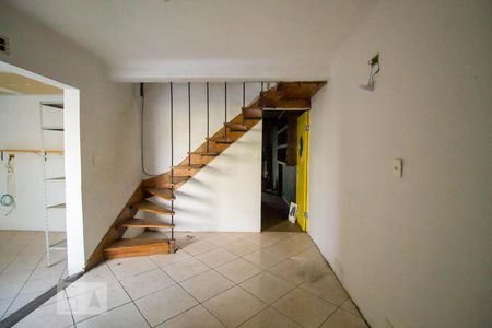 Sala de casa à venda com 4 quartos, 80m² em Vila Gumercindo, São Paulo