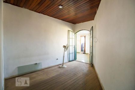 Casa à venda com 80m², 4 quartos e sem vaga Casa à venda com 80m², 4 quartos e sem vagaQuarto 3