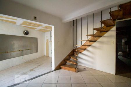 Sala de casa à venda com 4 quartos, 80m² em Vila Gumercindo, São Paulo