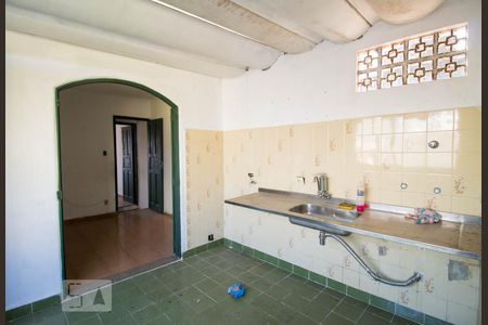 Casa à venda com 80m², 4 quartos e sem vaga Casa à venda com 80m², 4 quartos e sem vagaLavanderia