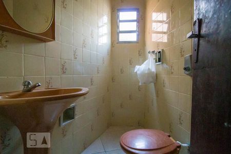 Casa à venda com 80m², 4 quartos e sem vaga Casa à venda com 80m², 4 quartos e sem vagaBanheiro 2