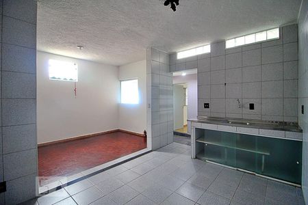 Sala/Cozinha de casa à venda com 1 quarto, 70m² em Vila Silvestre, Santo André