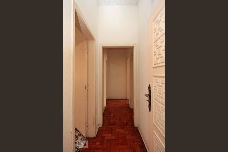 Apartamento à venda com 101m², 2 quartos e 1 vagaCorredor