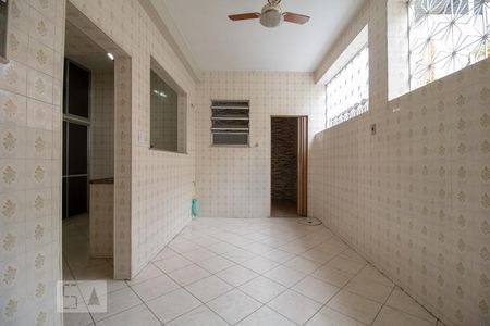 Casa para alugar com 60m², 2 quartos e sem vagaÁrea de Serviço