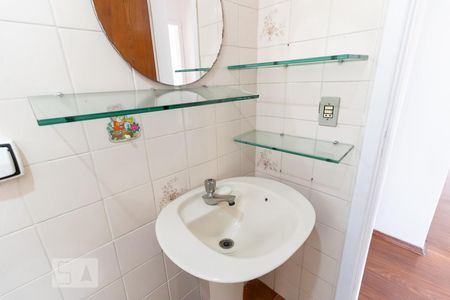 Apartamento para alugar com 110m², 3 quartos e 1 vaga Apartamento para alugar com 110m², 3 quartos e 1 vagaBanheiro