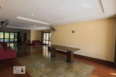 Apartamento para alugar com 110m², 3 quartos e 1 vaga Apartamento para alugar com 110m², 3 quartos e 1 vagaSalão de Festas