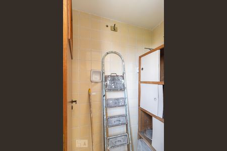 Apartamento para alugar com 110m², 3 quartos e 1 vaga Apartamento para alugar com 110m², 3 quartos e 1 vagaBanheiro de Serviço