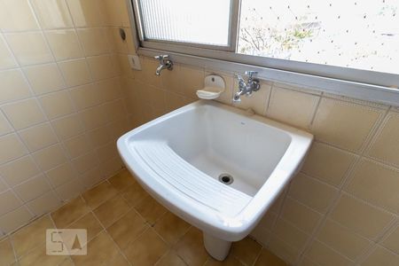 Apartamento para alugar com 110m², 3 quartos e 1 vaga Apartamento para alugar com 110m², 3 quartos e 1 vagaLavanderia