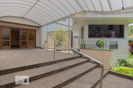 Apartamento para alugar com 110m², 3 quartos e 1 vaga Apartamento para alugar com 110m², 3 quartos e 1 vagaEntrada