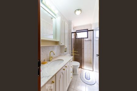 Apartamento para alugar com 89m², 3 quartos e 2 vagas Apartamento para alugar com 89m², 3 quartos e 2 vagasBanheiro da suíte