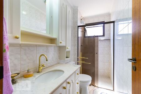 Apartamento para alugar com 89m², 3 quartos e 2 vagas Apartamento para alugar com 89m², 3 quartos e 2 vagasBanheiro da suíte