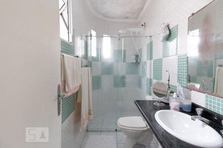 Casa à venda com 192m², 3 quartos e 2 vagas Casa à venda com 192m², 3 quartos e 2 vagasBanheiro da Suíte