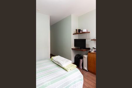 Casa à venda com 192m², 3 quartos e 2 vagas Casa à venda com 192m², 3 quartos e 2 vagasSuíte