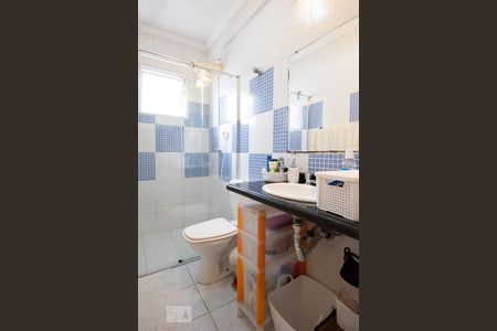 Casa à venda com 192m², 3 quartos e 2 vagas Casa à venda com 192m², 3 quartos e 2 vagasBanheiro do Corredor