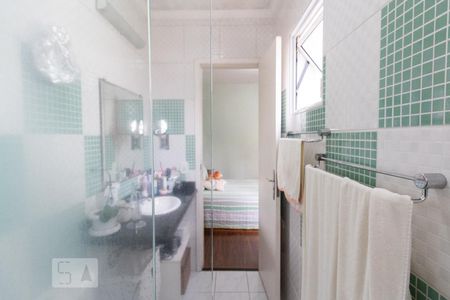 Casa à venda com 192m², 3 quartos e 2 vagas Casa à venda com 192m², 3 quartos e 2 vagasBanheiro da Suíte