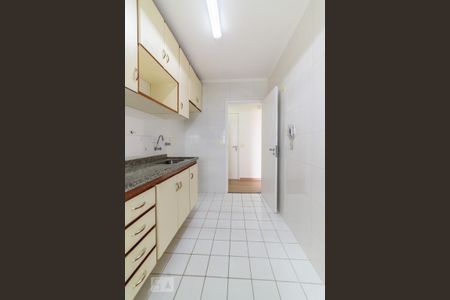 Apartamento para alugar com 66m², 2 quartos e 2 vagas Apartamento para alugar com 66m², 2 quartos e 2 vagasCozinha