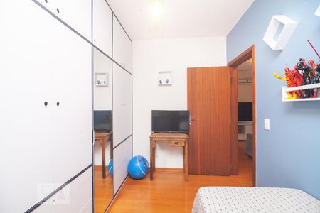 Dormitório 1 de apartamento para alugar com 2 quartos, 90m² em Menino Deus, Porto Alegre