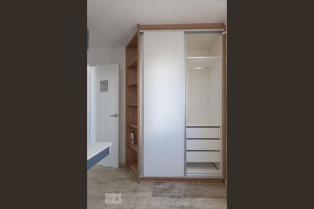 Apartamento à venda com 62m², 3 quartos e 1 vagaQuarto 2 - Armários