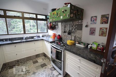 Apartamento para alugar com 167m², 3 quartos e 2 vagas Apartamento para alugar com 167m², 3 quartos e 2 vagasCozinha