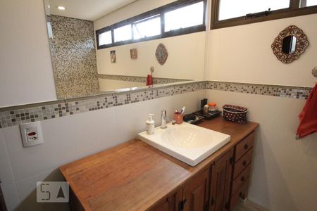 Apartamento para alugar com 167m², 3 quartos e 2 vagas Apartamento para alugar com 167m², 3 quartos e 2 vagasBanheiro da Suite