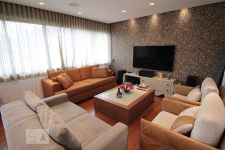 Apartamento para alugar com 167m², 3 quartos e 2 vagas Apartamento para alugar com 167m², 3 quartos e 2 vagasSala