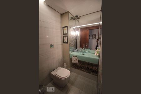 Apartamento para alugar com 167m², 3 quartos e 2 vagas Apartamento para alugar com 167m², 3 quartos e 2 vagasLavabo