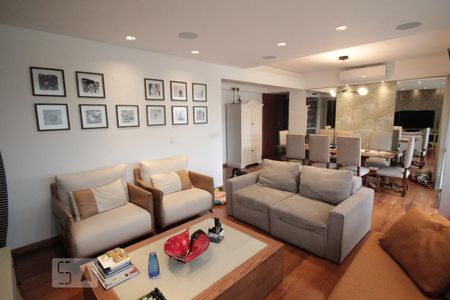 Apartamento para alugar com 167m², 3 quartos e 2 vagas Apartamento para alugar com 167m², 3 quartos e 2 vagasSala