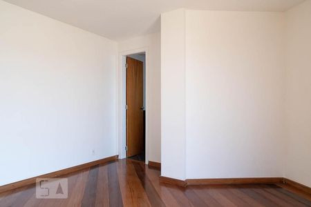 Apartamento à venda com 347m², 5 quartos e 5 vagasSuíte 1