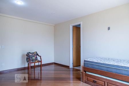 Apartamento à venda com 347m², 5 quartos e 5 vagasSuíte 3