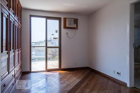 Apartamento à venda com 347m², 5 quartos e 5 vagasSuíte 2