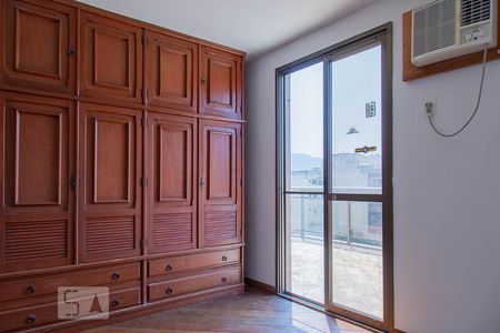 Apartamento à venda com 347m², 5 quartos e 5 vagasSuíte 2