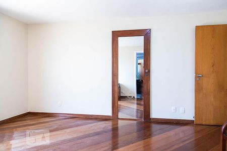 Apartamento à venda com 347m², 5 quartos e 5 vagasSuíte 3