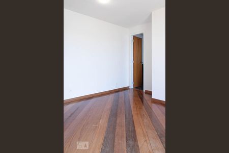 Apartamento à venda com 347m², 5 quartos e 5 vagasSuíte 1