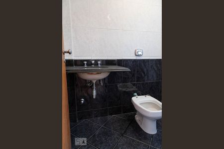 Apartamento à venda com 347m², 5 quartos e 5 vagasBanheiro da suíte 1