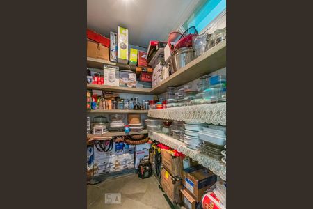 Casa à venda com 1280m², 5 quartos e 6 vagasDespensa