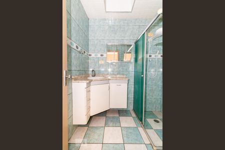 Casa à venda com 240m², 2 quartos e 3 vagasBanheiro