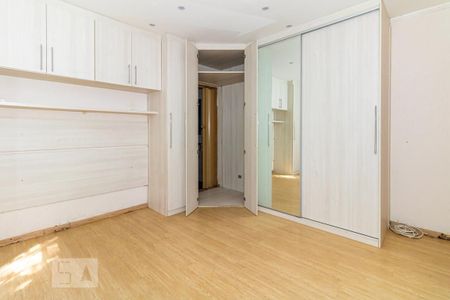 Casa à venda com 240m², 2 quartos e 3 vagasSuíte