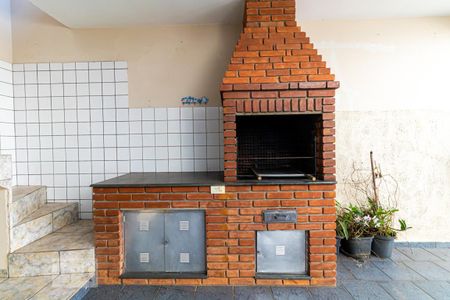 Casa à venda com 240m², 2 quartos e 3 vagasChurrasqueira