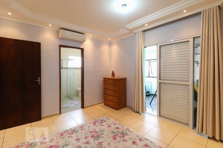 Quarto Suíte de casa à venda com 3 quartos, 200m² em Umuarama, Osasco