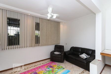 Sala de casa para alugar com 3 quartos, 200m² em Umuarama, Osasco