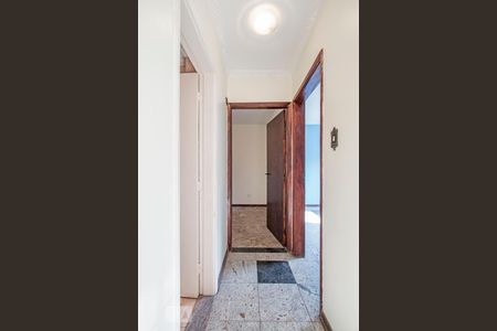 Hall dos Quartos e Banheiro de apartamento à venda com 2 quartos, 70m² em Santo Amaro, São Paulo