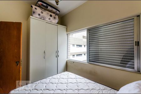 Quarto de kitnet/studio para alugar com 1 quarto, 42m² em Gonzaga, Santos