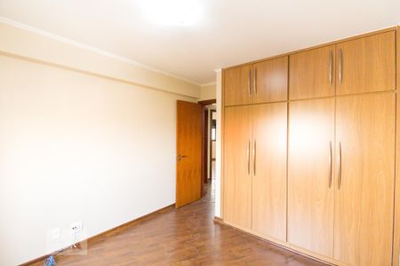 Apartamento à venda com 129m², 3 quartos e 2 vagas Apartamento à venda com 129m², 3 quartos e 2 vagasQuarto 2