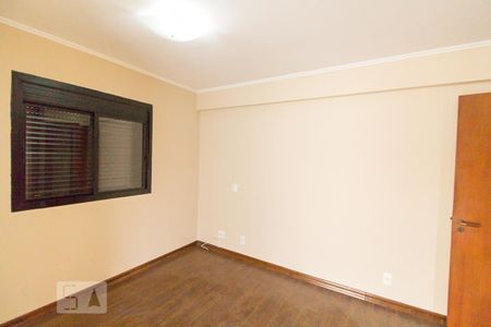 Apartamento à venda com 129m², 3 quartos e 2 vagas Apartamento à venda com 129m², 3 quartos e 2 vagasQuarto 3 - Suíte