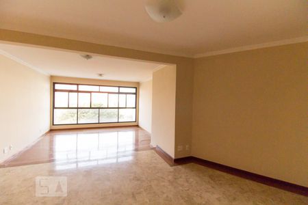 Apartamento à venda com 129m², 3 quartos e 2 vagas Apartamento à venda com 129m², 3 quartos e 2 vagasSala de Jantar