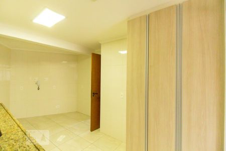 Apartamento à venda com 129m², 3 quartos e 2 vagas Apartamento à venda com 129m², 3 quartos e 2 vagasCozinha