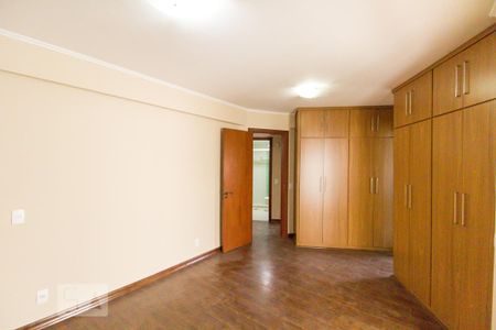 Apartamento à venda com 129m², 3 quartos e 2 vagas Apartamento à venda com 129m², 3 quartos e 2 vagasQuarto 3 - Suíte